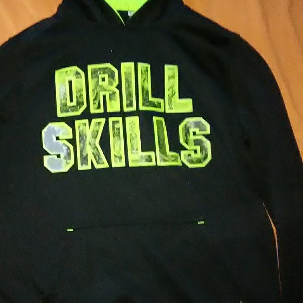 Sweatshirt